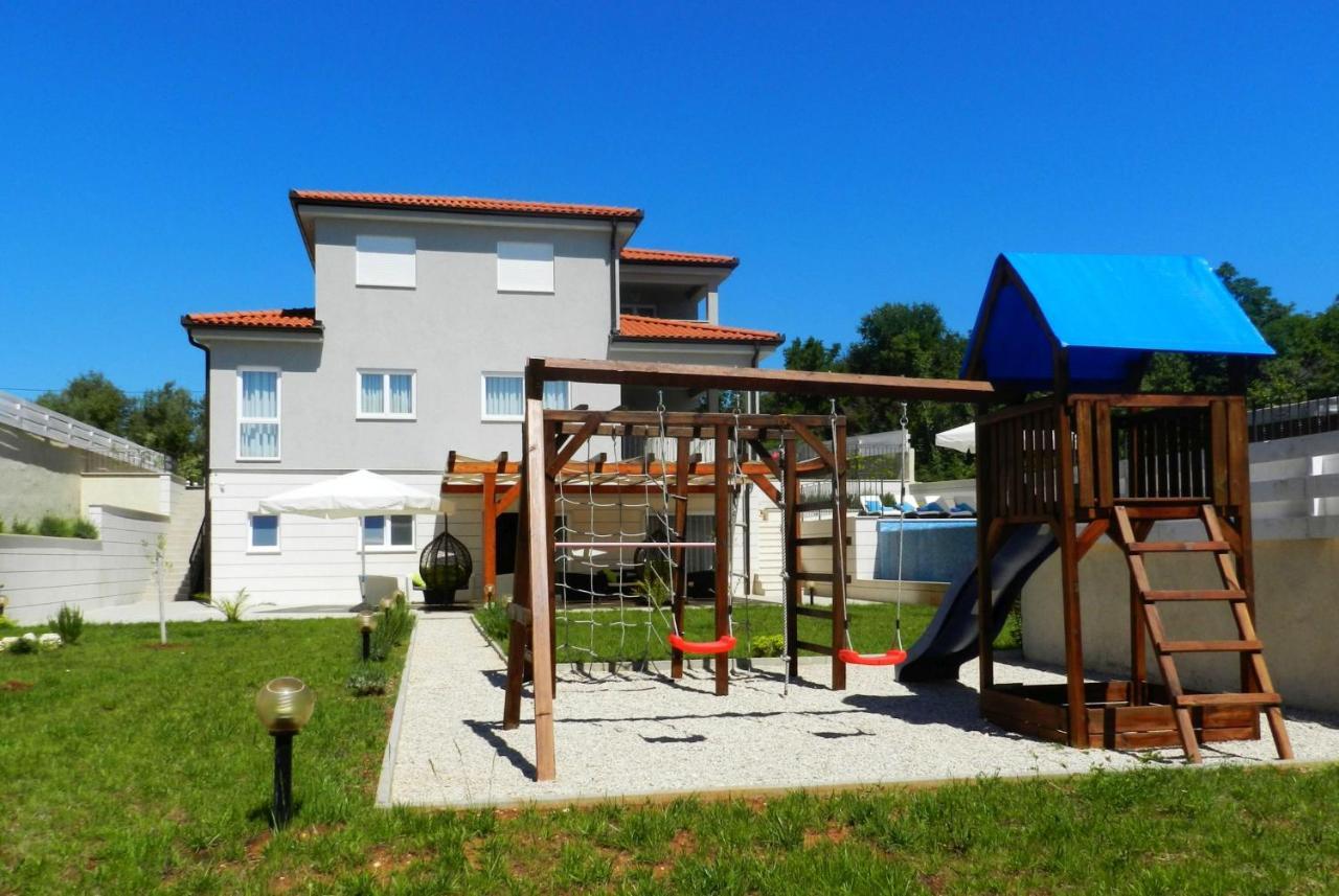 Yourcroatiaholiday - Villa With 6 Rooms Drenje  外观 照片