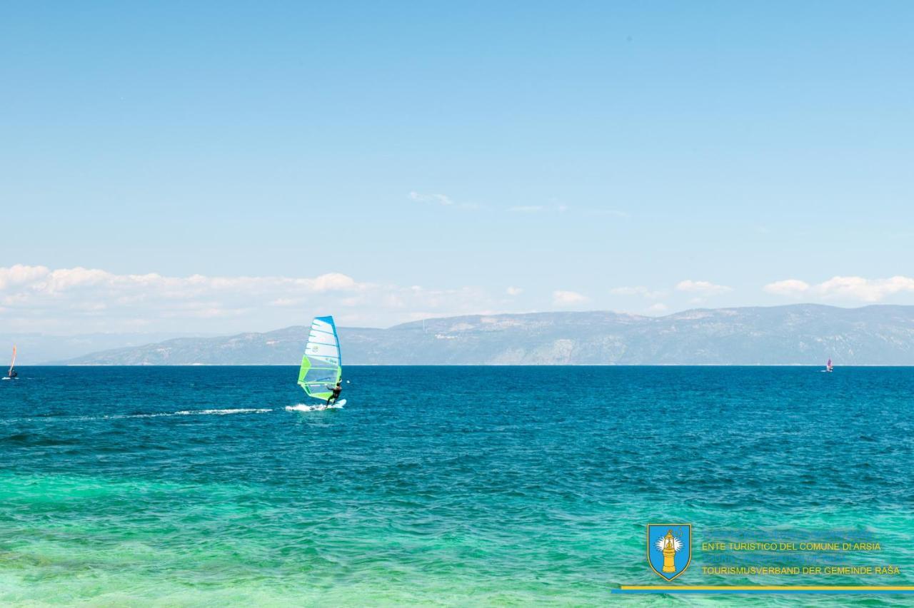 Yourcroatiaholiday - Villa With 6 Rooms Drenje  外观 照片